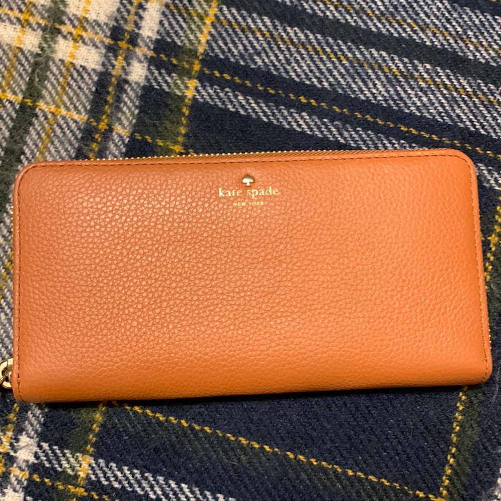 ♠️ Kate Spade Wallet ~Warm Cognac 🧡